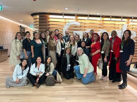 La presidenta del foro, Marisol Pabón Rodríguez, junto con las organizadoras y junta del Women Economic Forum