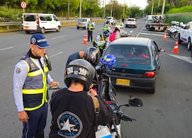Operativos de control en el primer día del año con el nuevo pico y placa en Cali