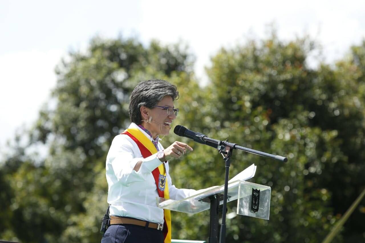 En un emotivo discurso, Claudia López marcó la hoja de ruta de la administración que hoy empieza en Bogotá. Foto: Guillermo Torres.