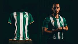 Chapecoense vestirá una camiseta con franjas blancas y verdes en homenaje a Atlético Nacional.